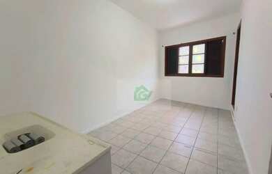 Imagem: O depósito possui 1 Vaga na garagem, 60m² de Área e está