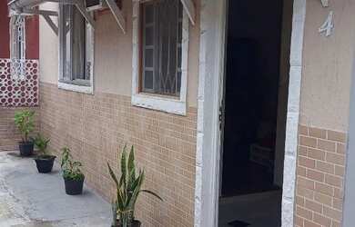 Imagem: A casa possui 1 Dormitório, 1 Banheiro, 24m² de Área e está