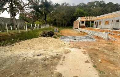 Imagem: O terreno possui 1.040m² de Área e está localizado em Eugênio