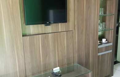 Imagem: O apartamento possui 1 Dormitório, 1 Banheiro, 1 Vaga na garagem