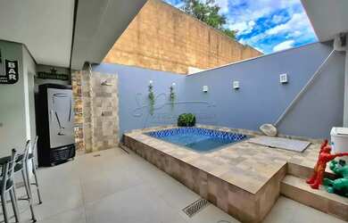 Imagem: A casa em condomínio possui 3 Dormitórios, 3 Banheiros, 2