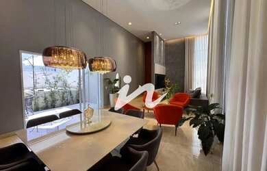 Imagem: A casa em condomínio possui 4 Dormitórios, 2 Banheiros, 4