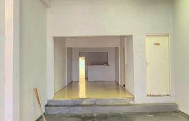 Imagem: O depósito possui 90m² de Área e está localizado em Centro