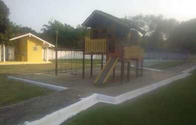 Imagem: O terreno possui 180m² de Área e está localizado em Santa