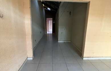 Imagem: A casa possui 3 Dormitórios e está localizado em Parque Atheneu