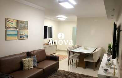 Imagem: O apartamento possui 3 Dormitórios, 2 Banheiros, 2 Vagas na