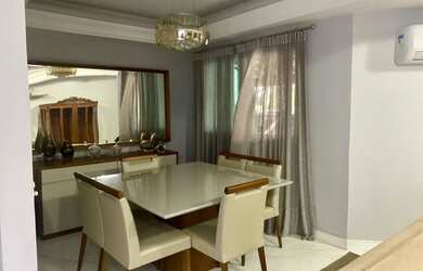 Imagem: A casa em condomínio possui 3 Dormitórios, 4 Banheiros, 4