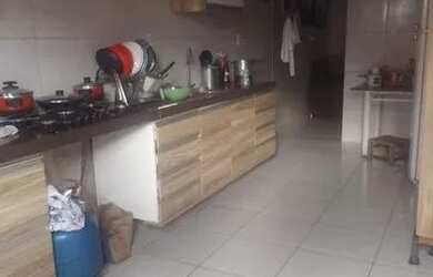 Imagem: A casa possui 2 Dormitórios, 2 Banheiros, 1 Vaga na garagem