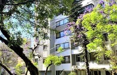 Imagem: O apartamento possui 1 Dormitório, 2 Banheiros, 1 Vaga na garagem