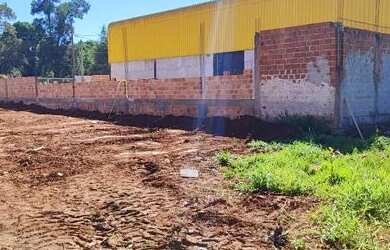 Imagem: O terreno possui 600m² de Área e está localizado em Guaíra