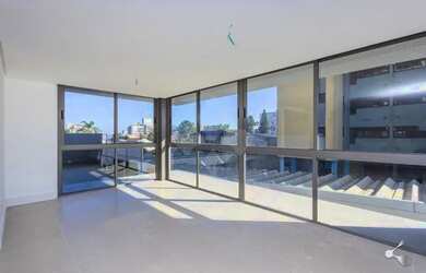 Imagem: O apartamento possui 3 Dormitórios, 3 Banheiros, 2 Vagas na