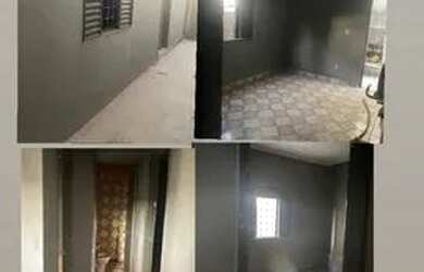 Imagem: A casa possui 2 Dormitórios e 1 Banheiro e está localizado