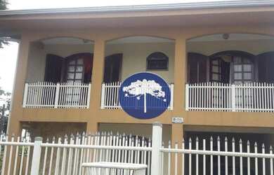 Imagem: A casa à venda possui 3 Dormitórios, 1 Banheiro, 1 Vaga na