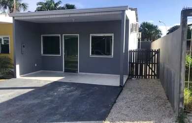 Imagem: A casa em condomínio possui 2 Dormitórios, 2 Banheiros, 2