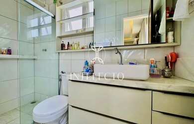 Imagem 14: Vendo Casa Cidade Verde. Churrasqueira, Imóvel novo, Guarda roupae190m²...