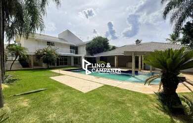 Imagem: A casa possui 5 Dormitórios, 5 Banheiros, 5 Vagas na garagem