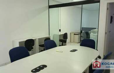 Imagem: O depósito possui 1 Vaga na garagem, 48m² de Área e está