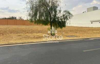 Imagem: O terreno à venda possui e está localizado em Granja Marileusa