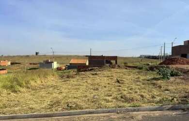 Imagem: O terreno possui 200m² de Área e está localizado em Chácara