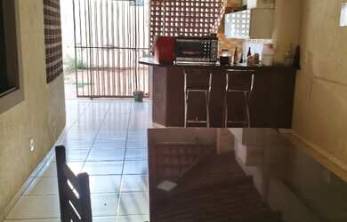 Imagem 7: Casa em quadra central. Piscina, Churrasqueira, VarandaeGuarda roupa