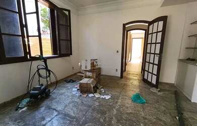 Imagem 15: Vende-se casa na Rua Pedro Guedes com 242M² Composta por 6 Quartos, 4...