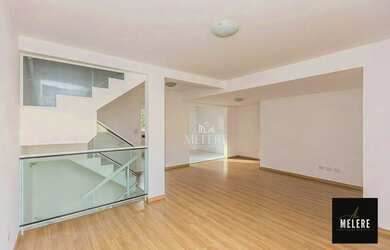 Imagem: A casa em condomínio possui 3 Dormitórios, 3 Banheiros, 2