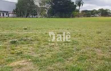 Imagem: O terreno possui 12.000m² de Área e está localizado em Parque