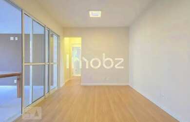 Imagem: O apartamento possui 2 Dormitórios, 2 Banheiros, 2 Vagas na