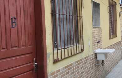 Imagem: O quarto está localizado em Tupi, Praia Grande para alugar