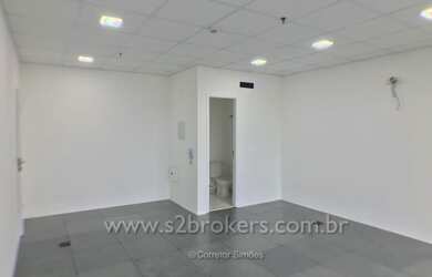 Imagem: O depósito possui 2 Vagas na garagem, 36m² de Área e está