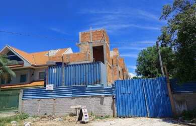 Imagem 1: SOBRADO A VENDA EM GUAIRA, CURITIBA, 2200 METROS DO SHOPPING PALLADIUM...