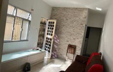 Imagem: A casa possui 2 Dormitórios, 1 Banheiro e está localizado