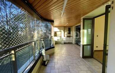 Imagem: O apartamento possui 3 Dormitórios, 5 Banheiros, 4 Vagas na