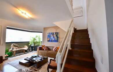 Imagem: O apartamento na cobertura possui 4 Dormitórios, 5 Banheiros