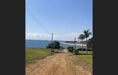 Imagem: O terreno possui 600m² de Área e está localizado em Vila