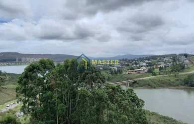 Imagem: O apartamento possui 4 Dormitórios, 3 Banheiros, 2 Vagas na