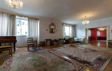 Imagem: O apartamento possui 5 Dormitórios, 4 Banheiros, 404m² de