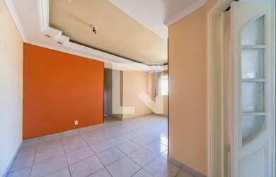 Imagem: O apartamento possui 3 Dormitórios, 1 Banheiro, 1 Vaga na garagem