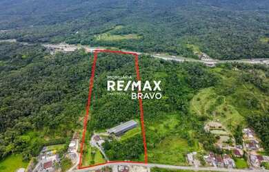 Imagem: O terreno possui 79.950m² de Área e está localizado em Garuva