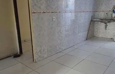 Imagem: A casa possui 2 Dormitórios, 1 Banheiro, 1 Vaga na garagem