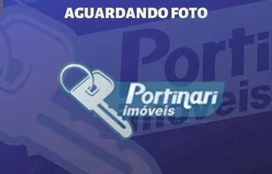 Imagem: A casa possui 4 Dormitórios, 3 Banheiros, 1 Vaga na garagem