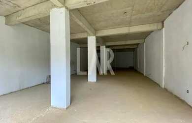 Imagem: O depósito possui 104m² de Área e está localizado em Buritis