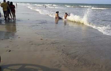 Imagem 7: Casa para venda vista mar na beira da Praia de Panaquatira