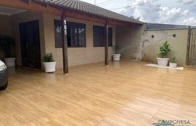 Imagem: A casa possui 3 Dormitórios, 3 Banheiros, 145m² de Área e