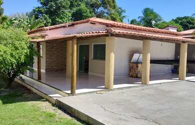 Imagem: A casa em condomínio possui 4 Dormitórios, 4 Banheiros, 4