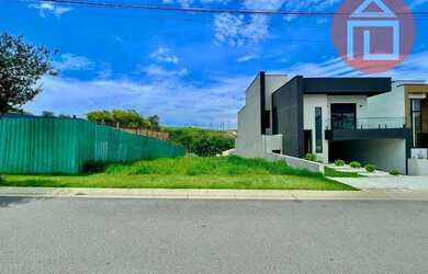 Imagem: O terreno possui 316m² de Área e está localizado em Bragança