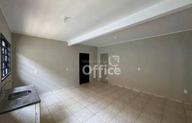 Imagem 10: Casa com 3 dormitórios para alugar, 142 m² por R$ 1.500,00/mês - Jardim Tesouro - Anápolis