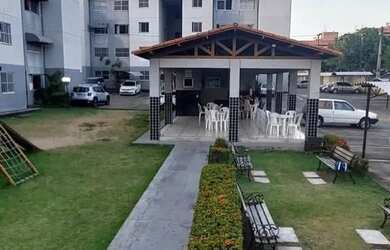 Imagem: O apartamento possui 2 Dormitórios, 1 Banheiro, 1 Vaga na garagem