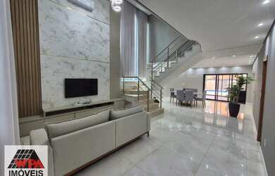 Imagem: A casa em condomínio possui 3 Dormitórios, 2 Banheiros, 4