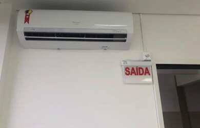 Imagem 3: SALA COMERCIAL NO CENTRO DE JOINVILLE NA RUA XV DE NOVEMBRO